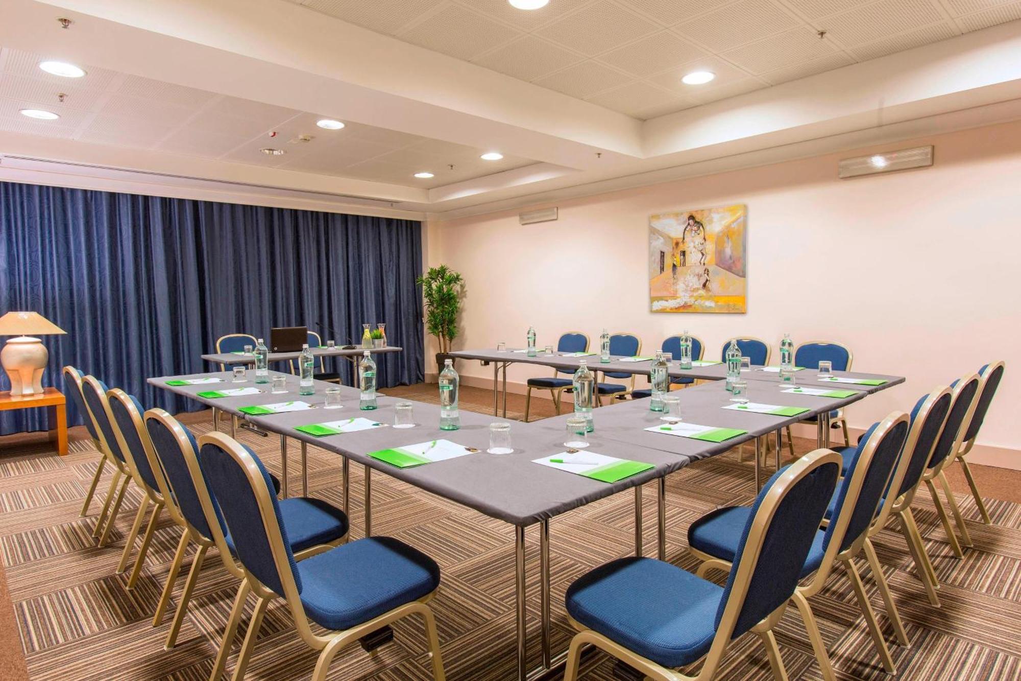 Courtyard By Marriott Rome Central Park — Photos 2